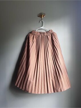 Pleated Midi Skirt in Mauve Pink with Elastic Waist